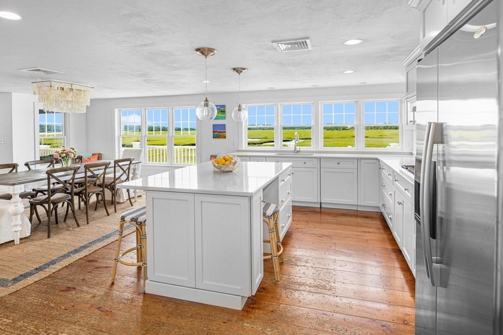 64 Moorland Road Scituate, MA 02066 - Photo 5 of 42 Gallery Image 5