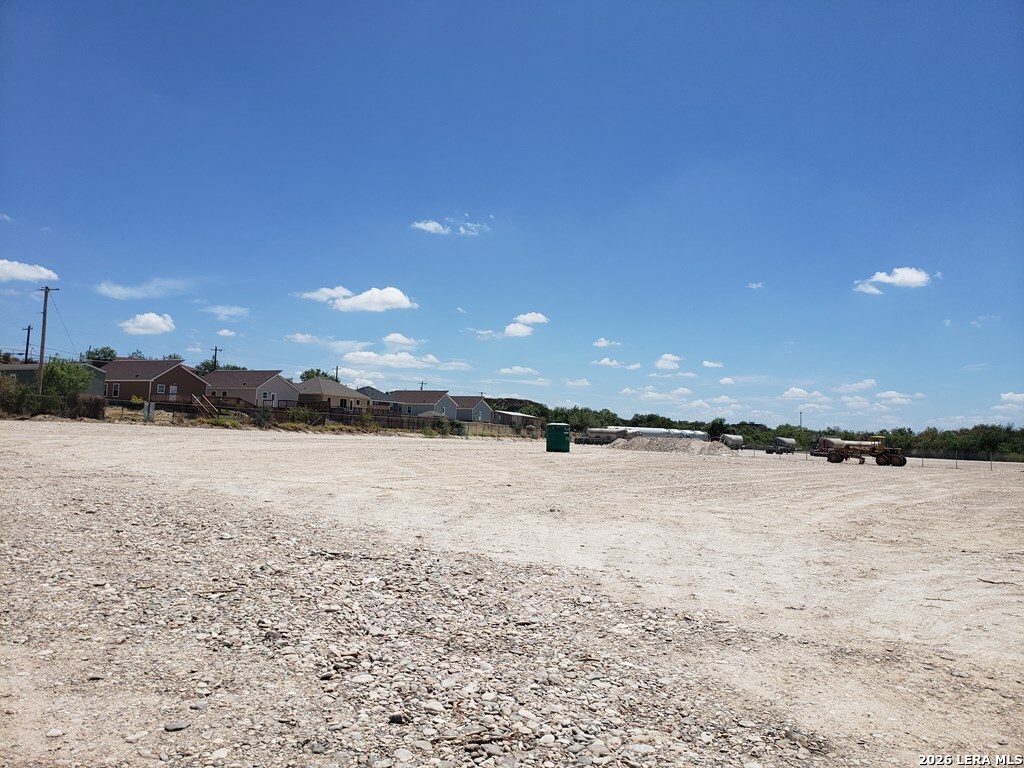 1157 State Loop 480, Unit 2 Eagle Pass, TX 78852 - Photo 11 of 23