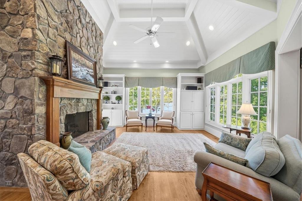 5340 Point S Drive Gainesville, GA 30504 - Photo 17 of 83