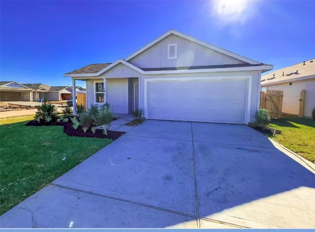 $1,650 | 312 Nicholas Road, Wharton, TX 77488