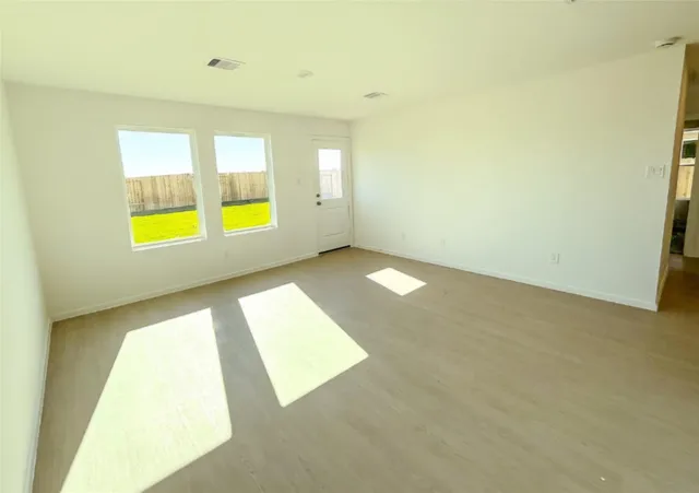 $1,650 | 312 Nicholas Road, Wharton, TX 77488