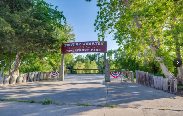 $1,650 | 312 Nicholas Road, Wharton, TX 77488