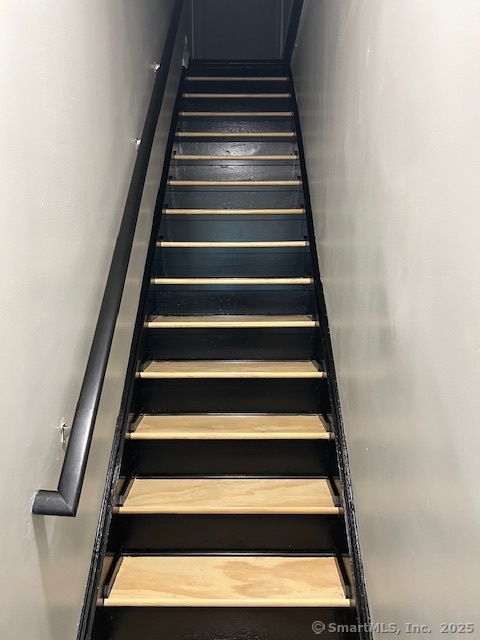 514 Winthrop Avenue New Haven, CT 06511 - Photo 16 of 17 a view of entryway