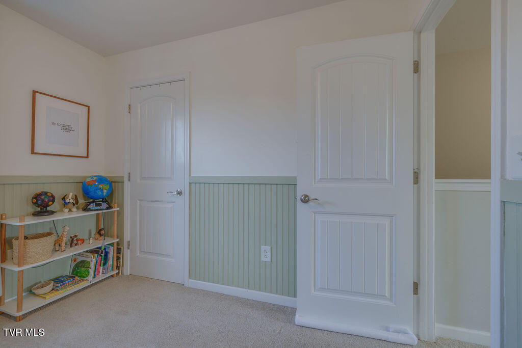 657 Suffolk Road Johnson City, TN 37615 - Photo 25 of 40 023