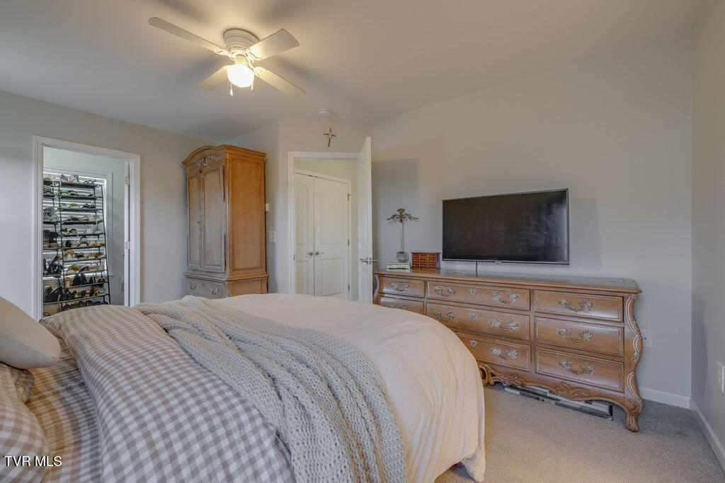 657 Suffolk Road Johnson City, TN 37615 - Photo 29 of 40 027