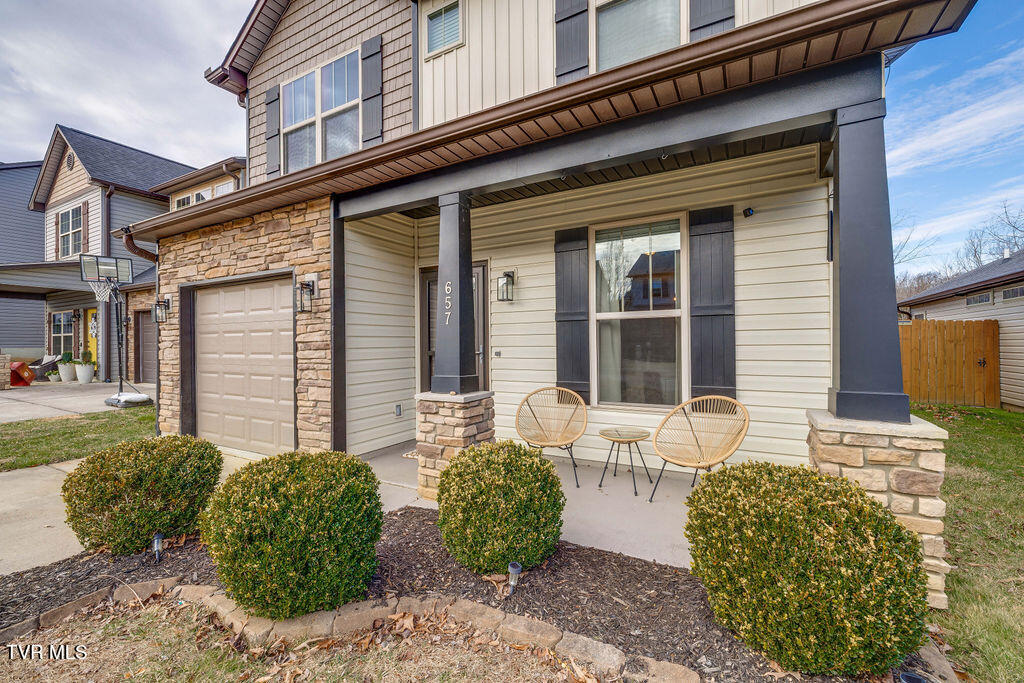 657 Suffolk Road Johnson City, TN 37615 - Photo 7 of 40 005