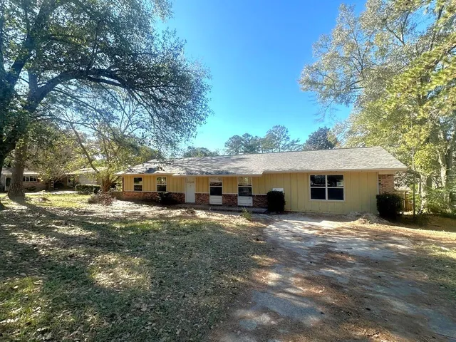 $219,900 | 1944 Lawson Road, Tallahassee, FL 32308