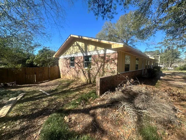 $219,900 | 1944 Lawson Road, Tallahassee, FL 32308