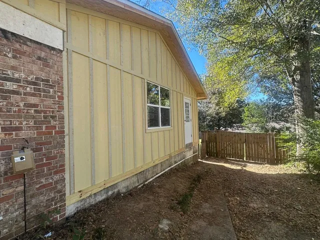 $219,900 | 1944 Lawson Road, Tallahassee, FL 32308