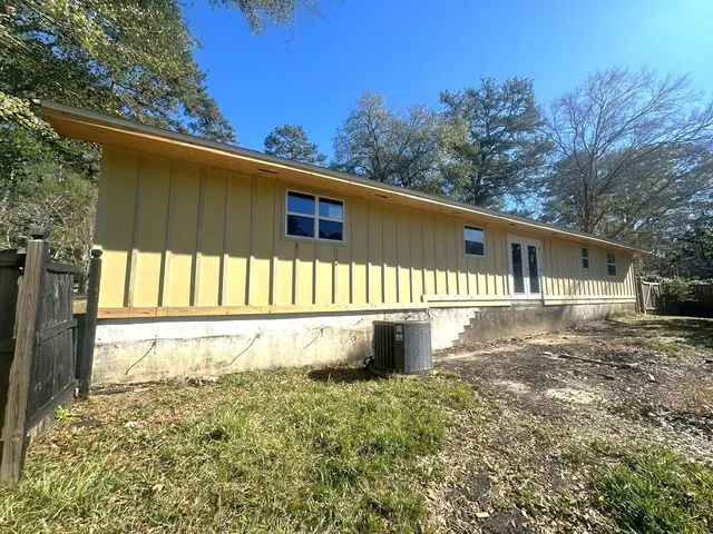 $219,900 | 1944 Lawson Road, Tallahassee, FL 32308