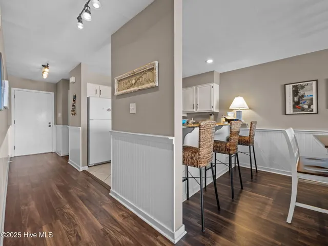 $2,700 | 525 Salter Path Road, Unit A4, Pine Knoll Shores, NC 28512