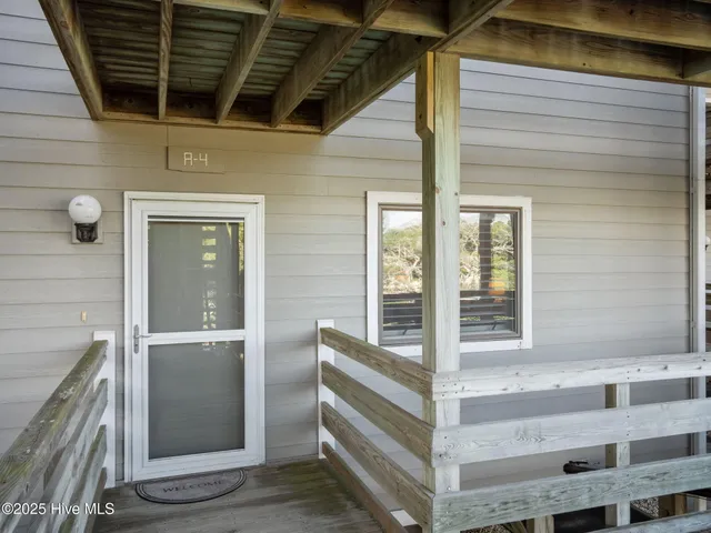 $2,700 | 525 Salter Path Road, Unit A4, Pine Knoll Shores, NC 28512