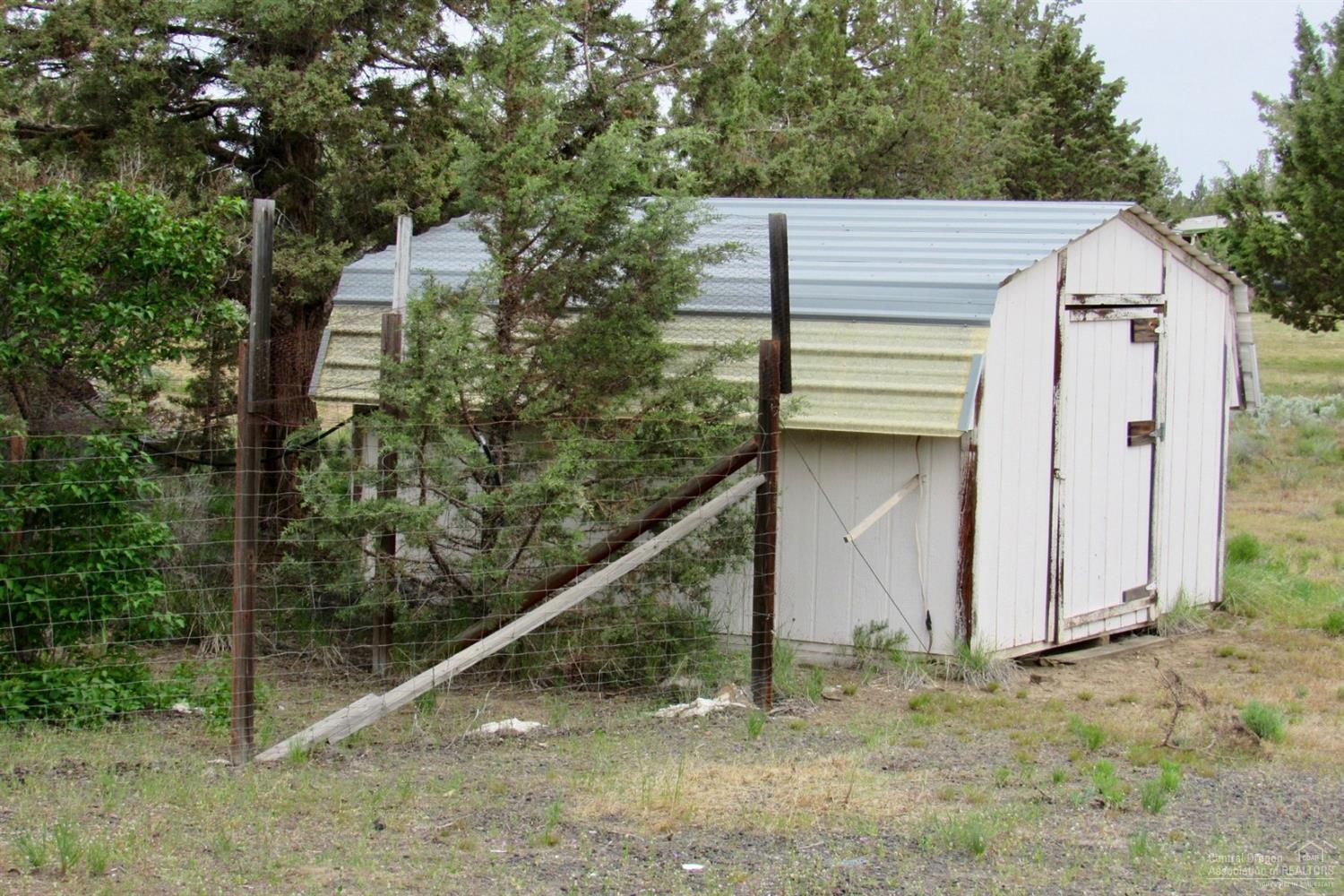 5945 Southwest Shad Road Terrebonne, OR 97760 - Photo 13 of 24 Additional Photo