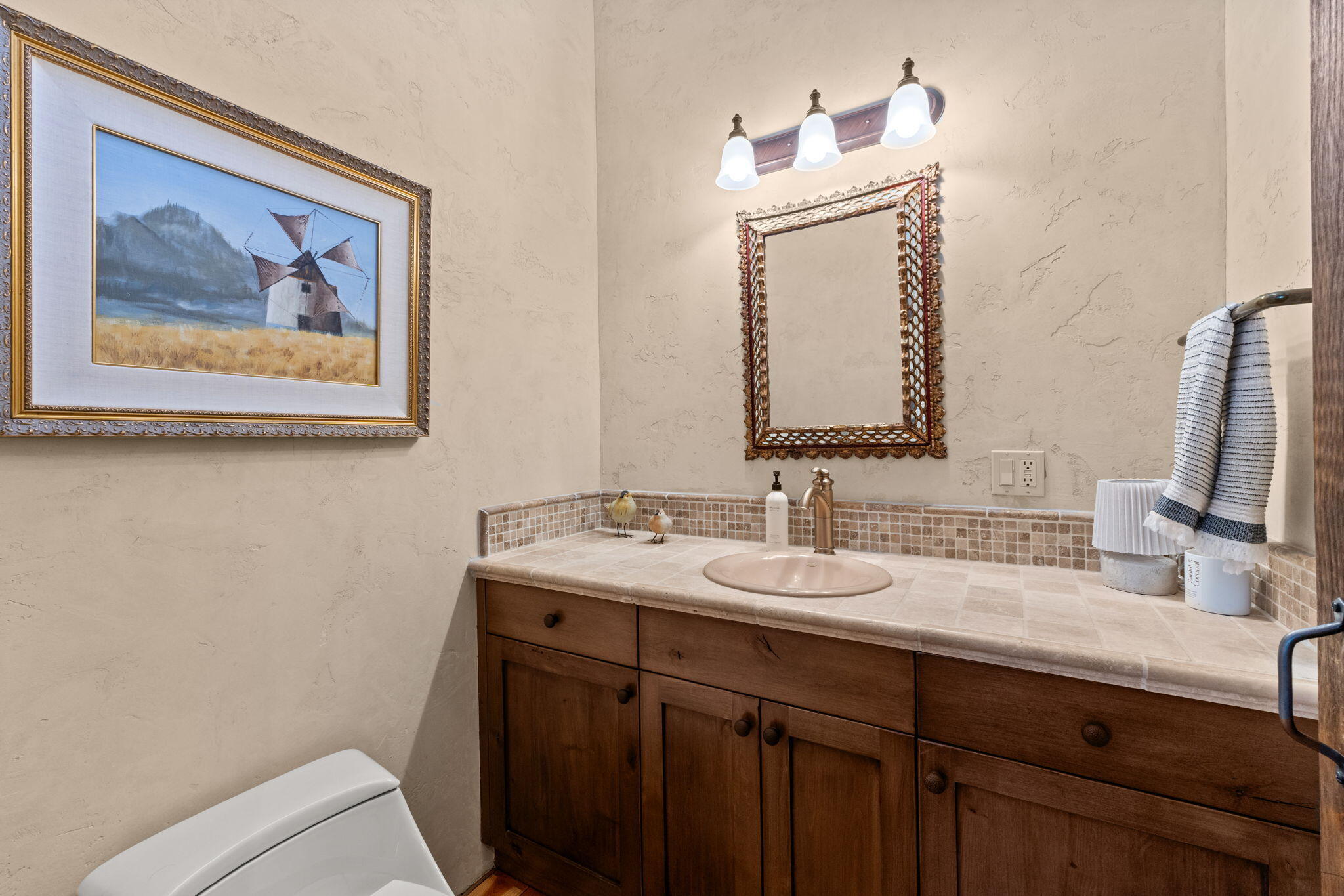 202 Chocolate Gulch Road Ketchum, ID 83340 - Photo 18 of 83 Powder Room