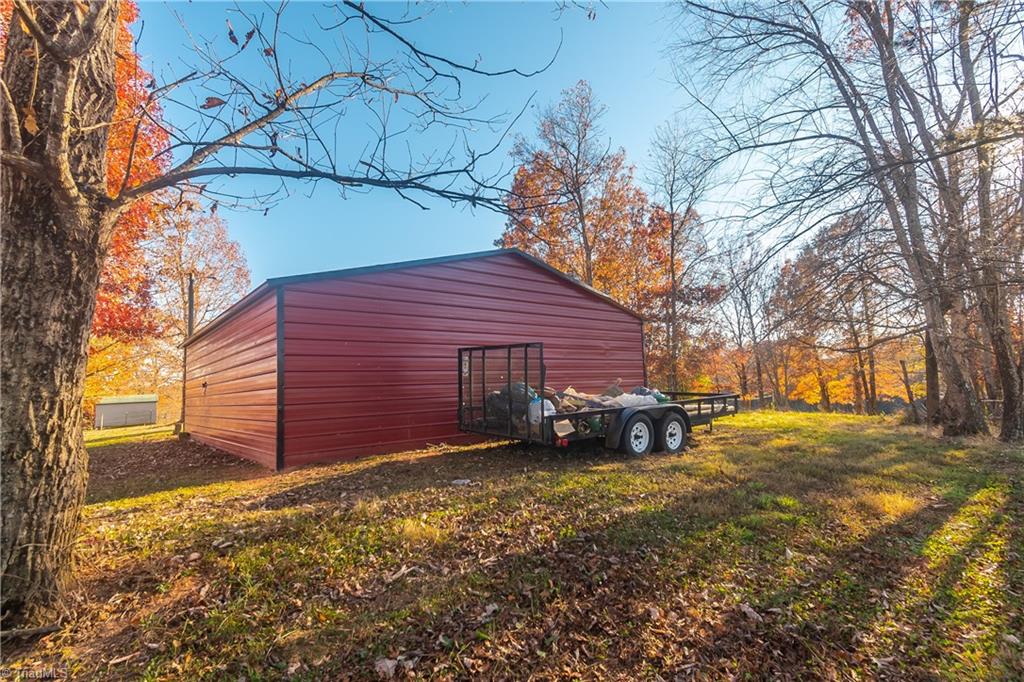 1604 Round Peak Church Road Lowgap, NC 27024 - Photo 13 of 29 Gallery Image 13