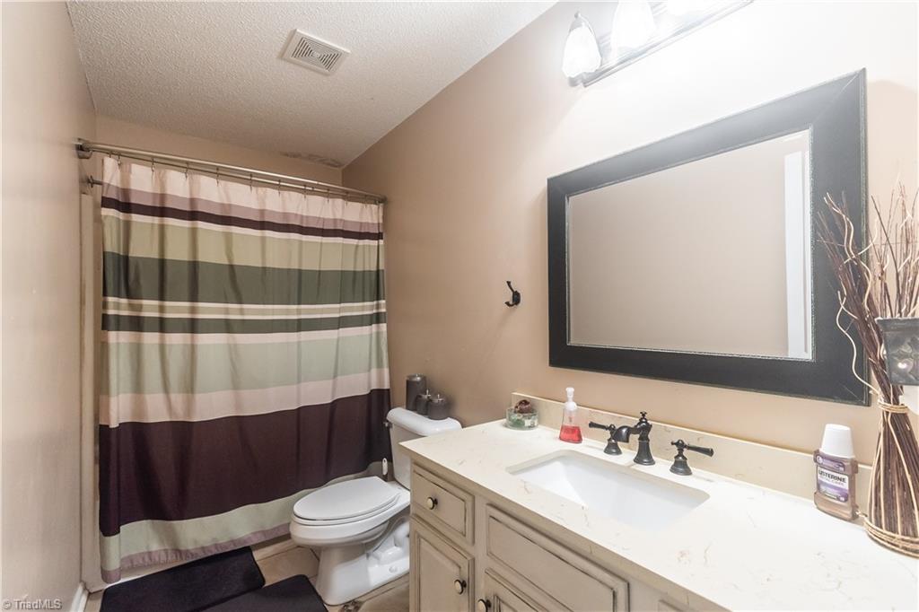 1604 Round Peak Church Road Lowgap, NC 27024 - Photo 27 of 29 Gallery Image 27