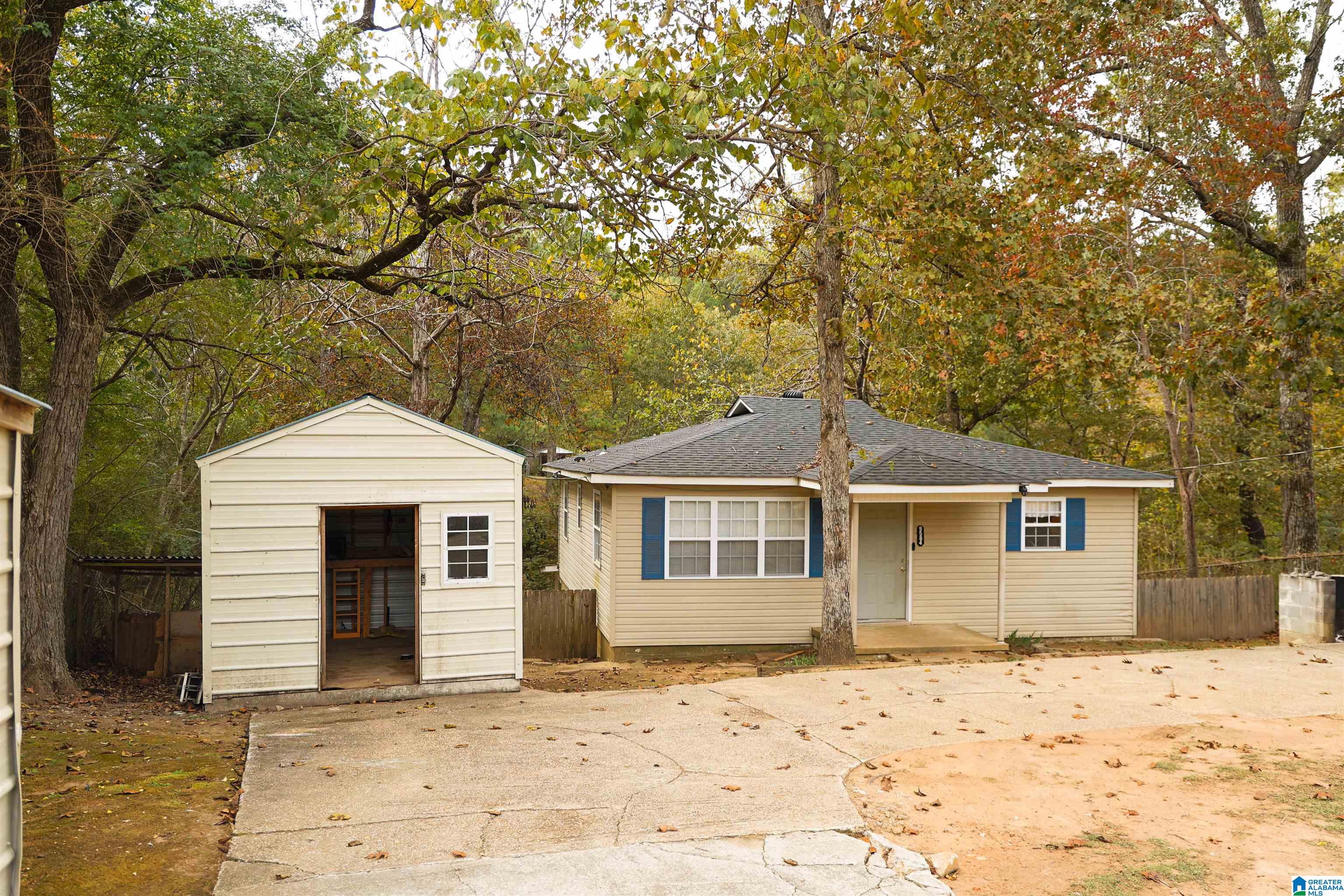 9584 Burney Camp Road Bessemer, AL 35023 - Photo 3 of 28