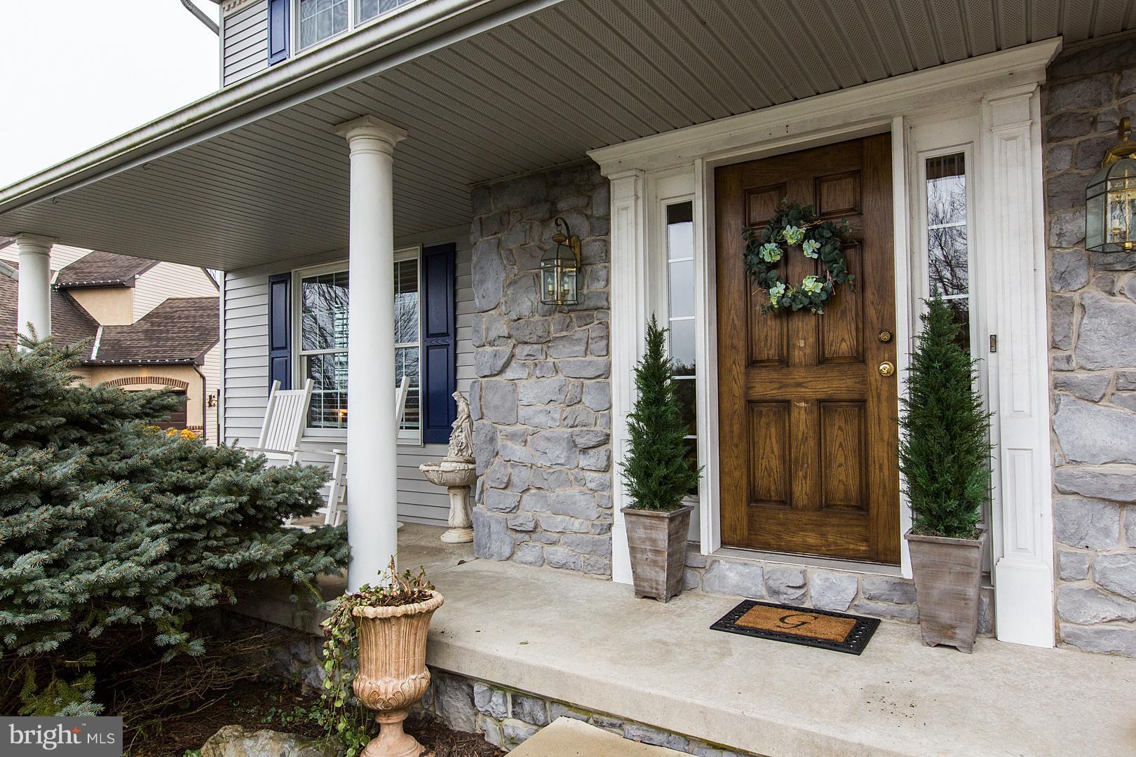 36 Diane Avenue Lititz, PA 17543 - Photo 4 of 52