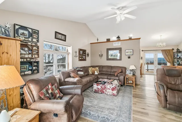 $1,200,000 | W6800 County Rd D, Oxford, WI 53952