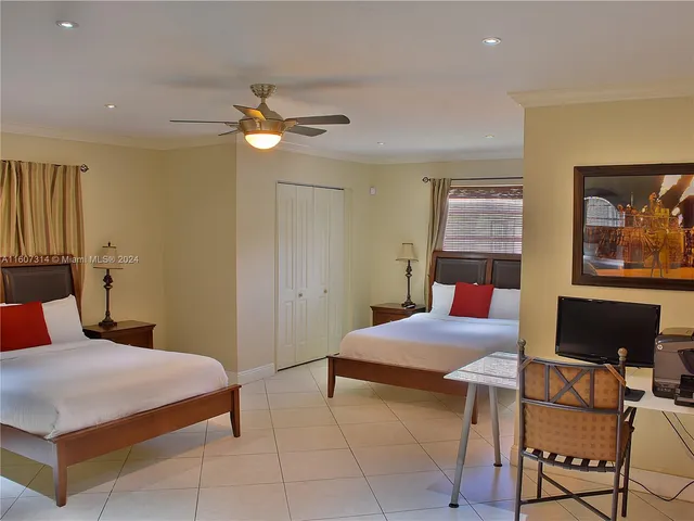 $8,000 | Highland Garden, Hollywood, FL 33020