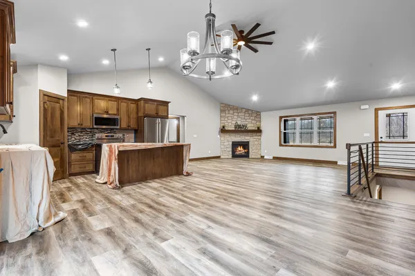 $579,900 | 2984 Creekwood Drive, Green Bay, WI 54311