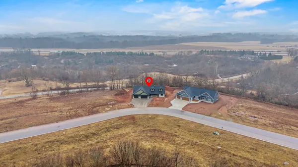 $579,900 | 2984 Creekwood Drive, Green Bay, WI 54311