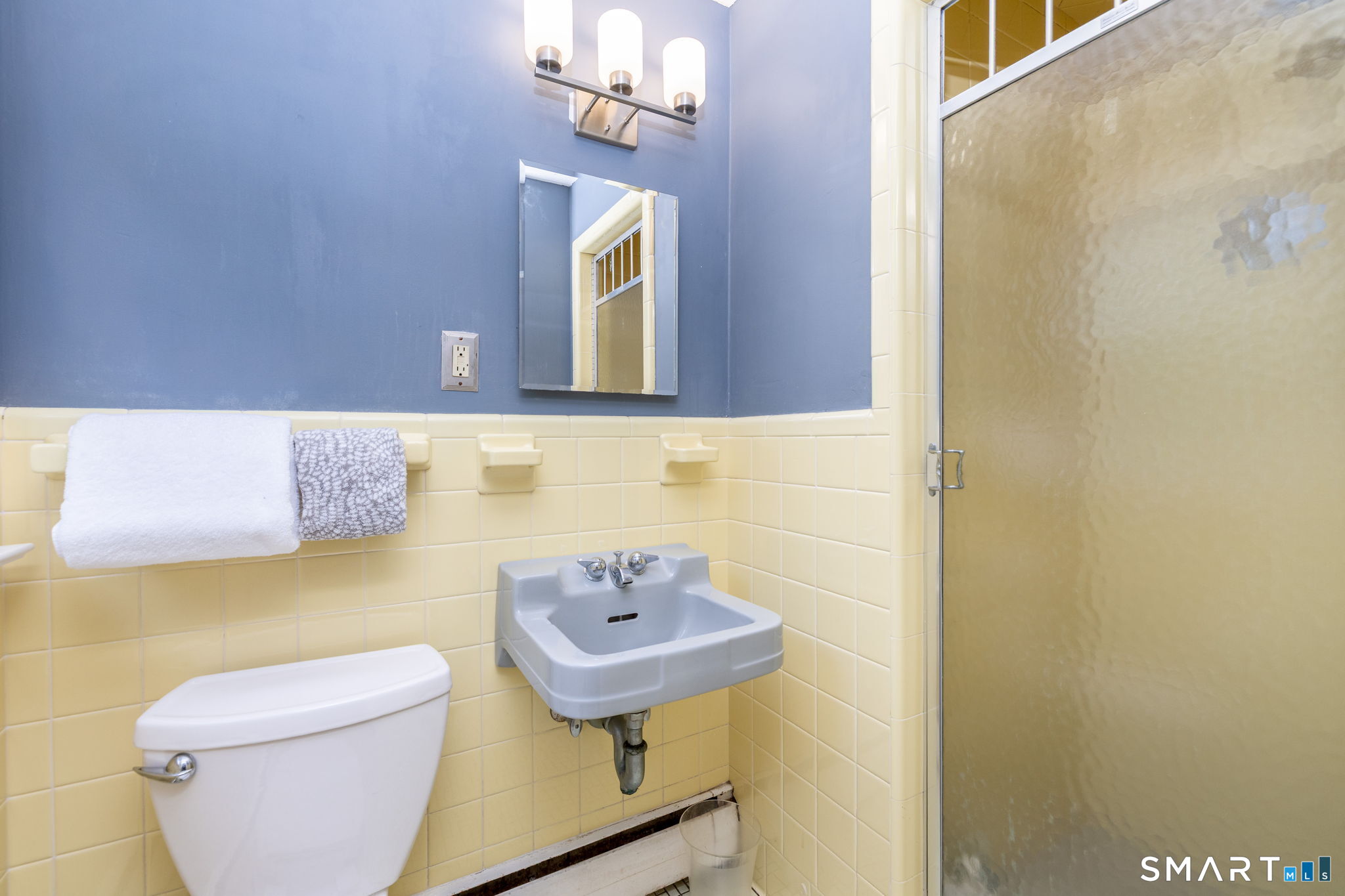 249 Dale Road Wethersfield, CT 06109 - Photo 24 of 36