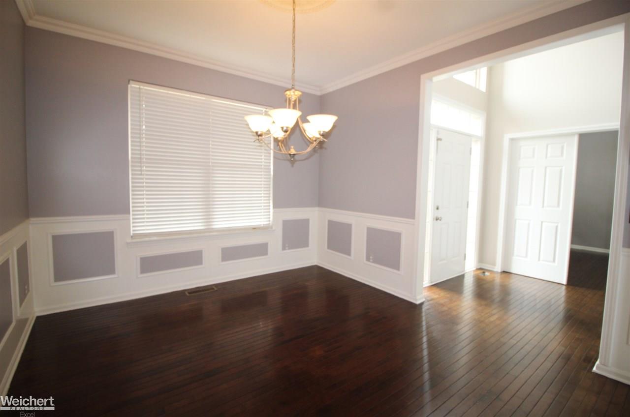 3281 Grand Park Rochester, MI 48307 - Photo 8 of 48 Hardwood & Wainscoting