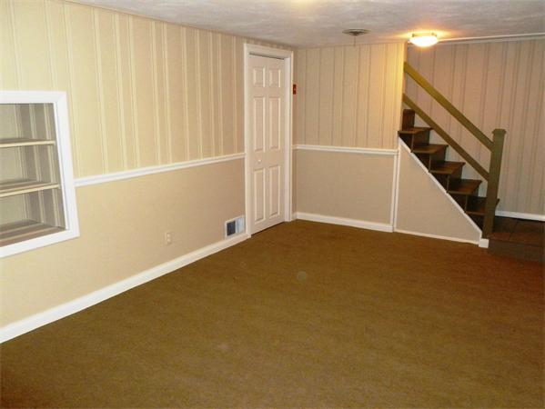 47 Palmyra Street Springfield, MA 01118 - Photo 18 of 19