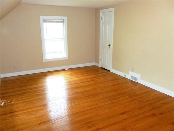 47 Palmyra Street Springfield, MA 01118 - Photo 9 of 19