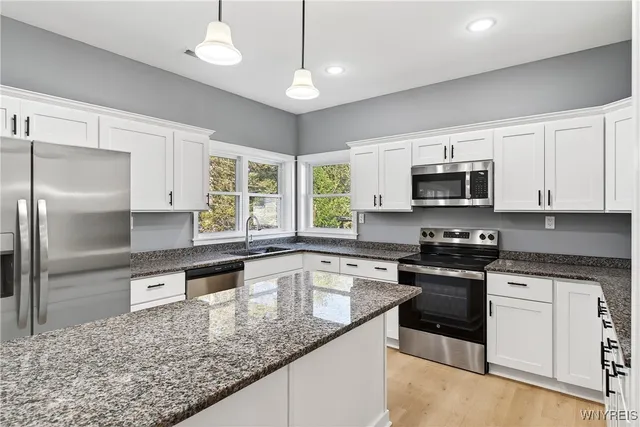 $429,999 | 6429 Hamm Road, Lockport Town, NY 14094