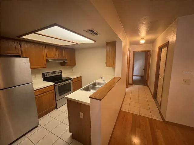 $139,000 | 7200 Southwest 8th Avenue, Unit Q107, Gainesville, FL 32607