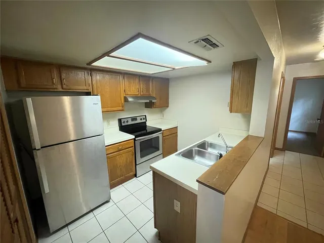 $139,000 | 7200 Southwest 8th Avenue, Unit Q107, Gainesville, FL 32607
