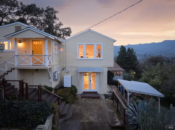 $1,295,000 | 232 Sunnyside Avenue, Sonoma, CA 95476
