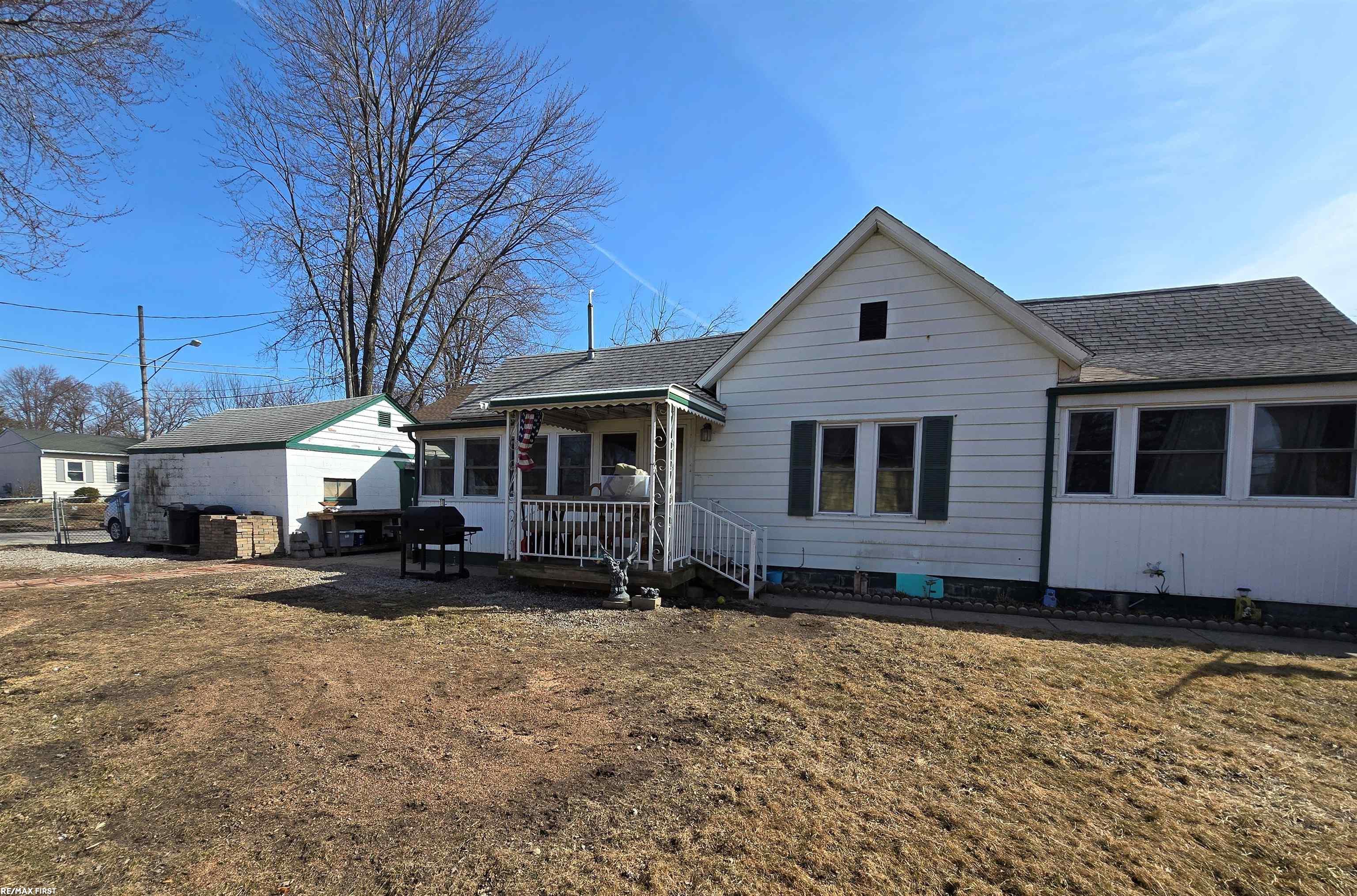 79 Rathbone Street Mount Clemens, MI 48043 - Photo 14 of 16 50168434-4d44309c-43d6-4647-b239-7ceed90a95d9.JPG