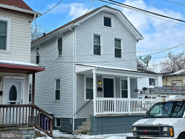 $314,900 | 213 Laurel Street, Beverly, NJ 08010