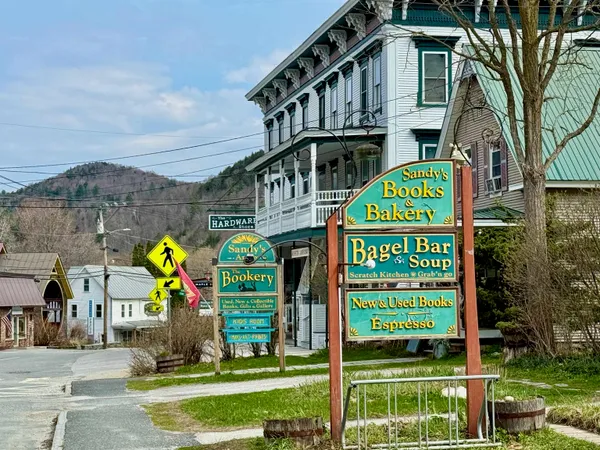 $279,000 | 436 Mt View Loop, Rochester, VT 05767