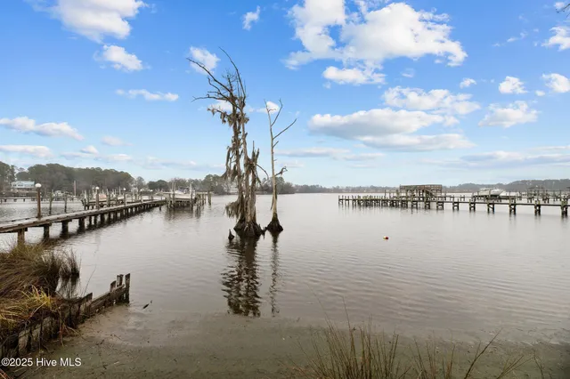 $509,000 | 5 Batts Hill Road, Unit 5, New Bern, NC 28562