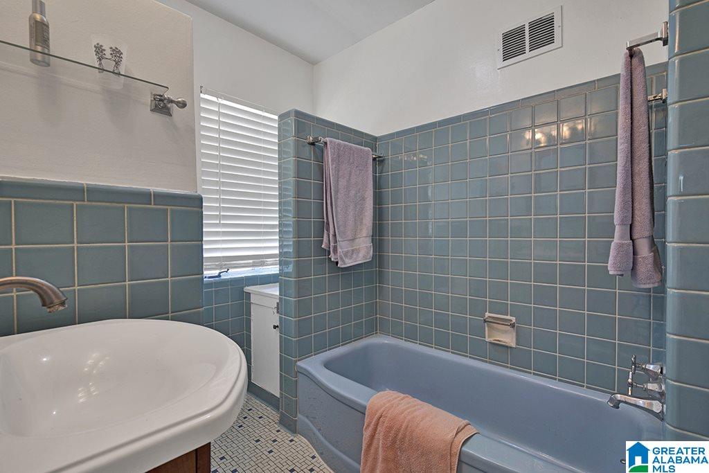 1329 Shades Crest Road Birmingham, AL 35226 - Photo 19 of 33
