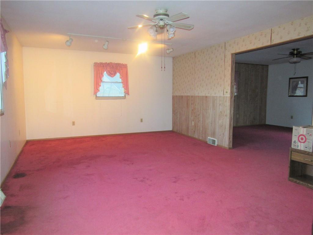 1460 Bakerstown Road Tarentum, PA 15084 - Photo 12 of 23