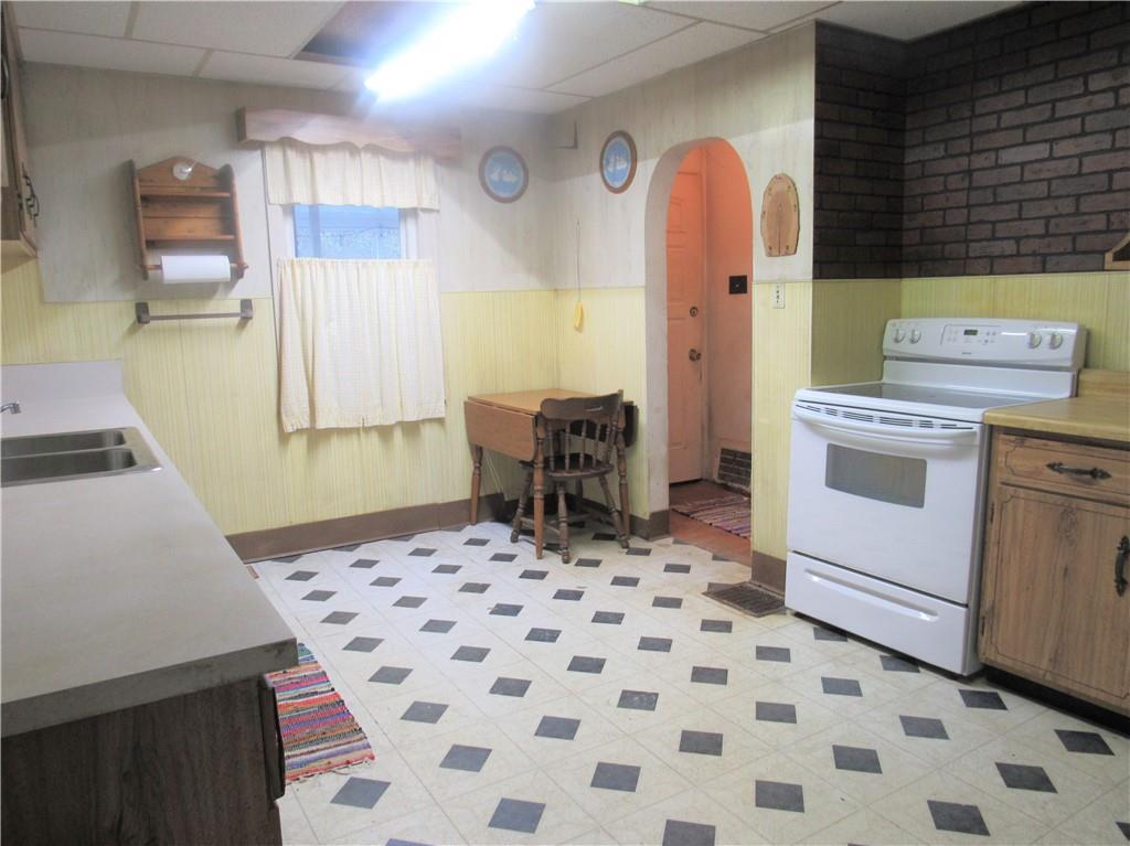 1460 Bakerstown Road Tarentum, PA 15084 - Photo 17 of 23