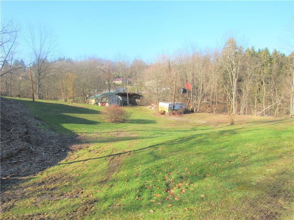 1460 Bakerstown Road Tarentum, PA 15084 - Photo 6 of 23