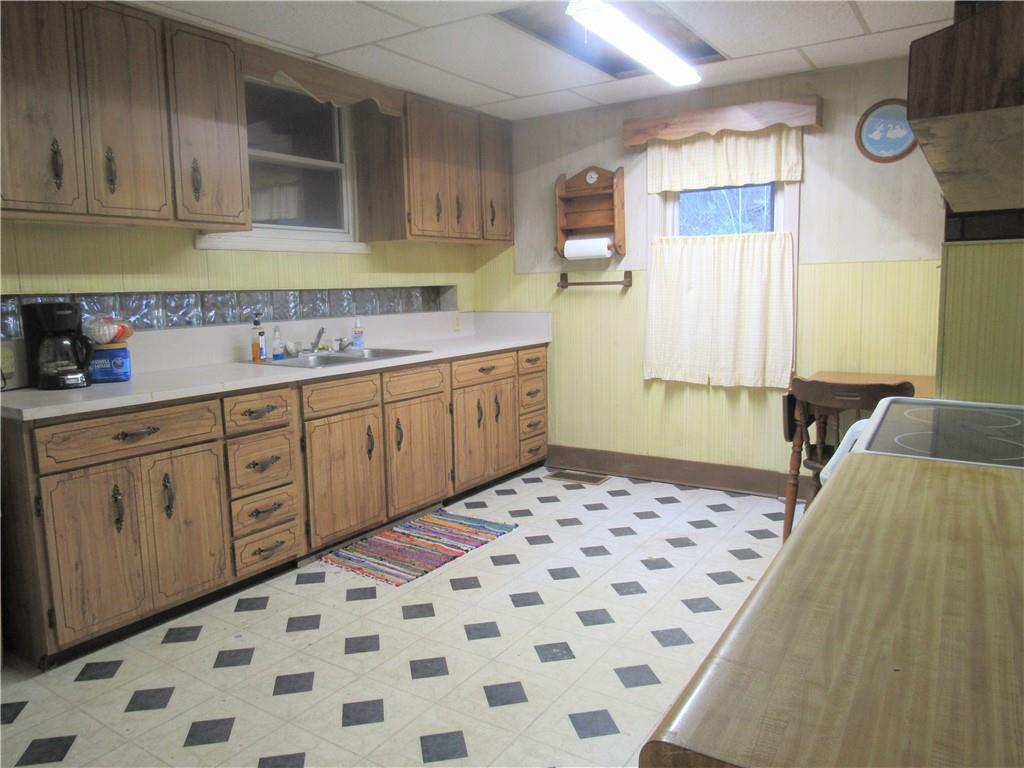 1460 Bakerstown Road Tarentum, PA 15084 - Photo 9 of 23