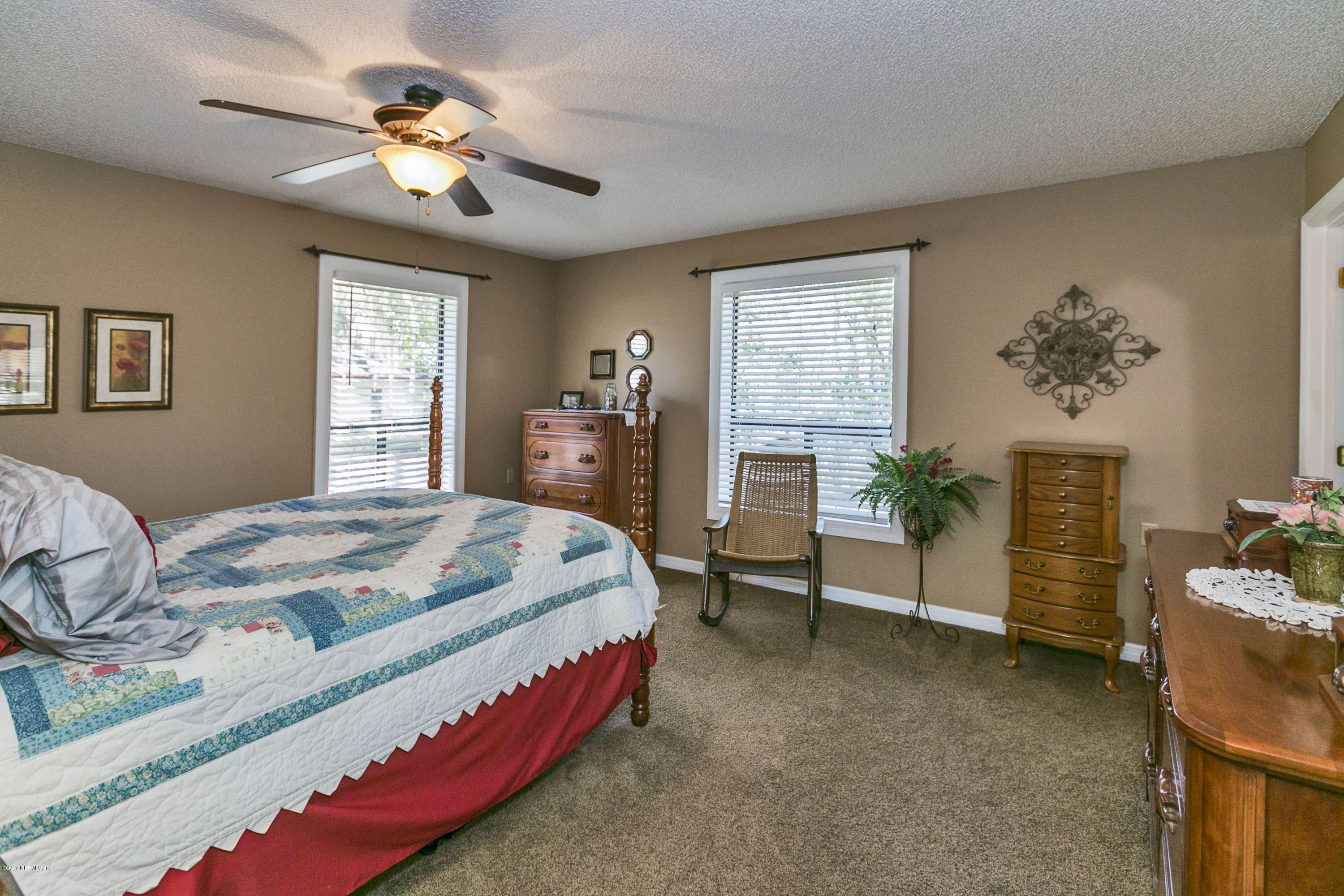 166 Wesley Road Green Cove Springs, FL 32043 - Photo 13 of 26 012_Master Bedroom
