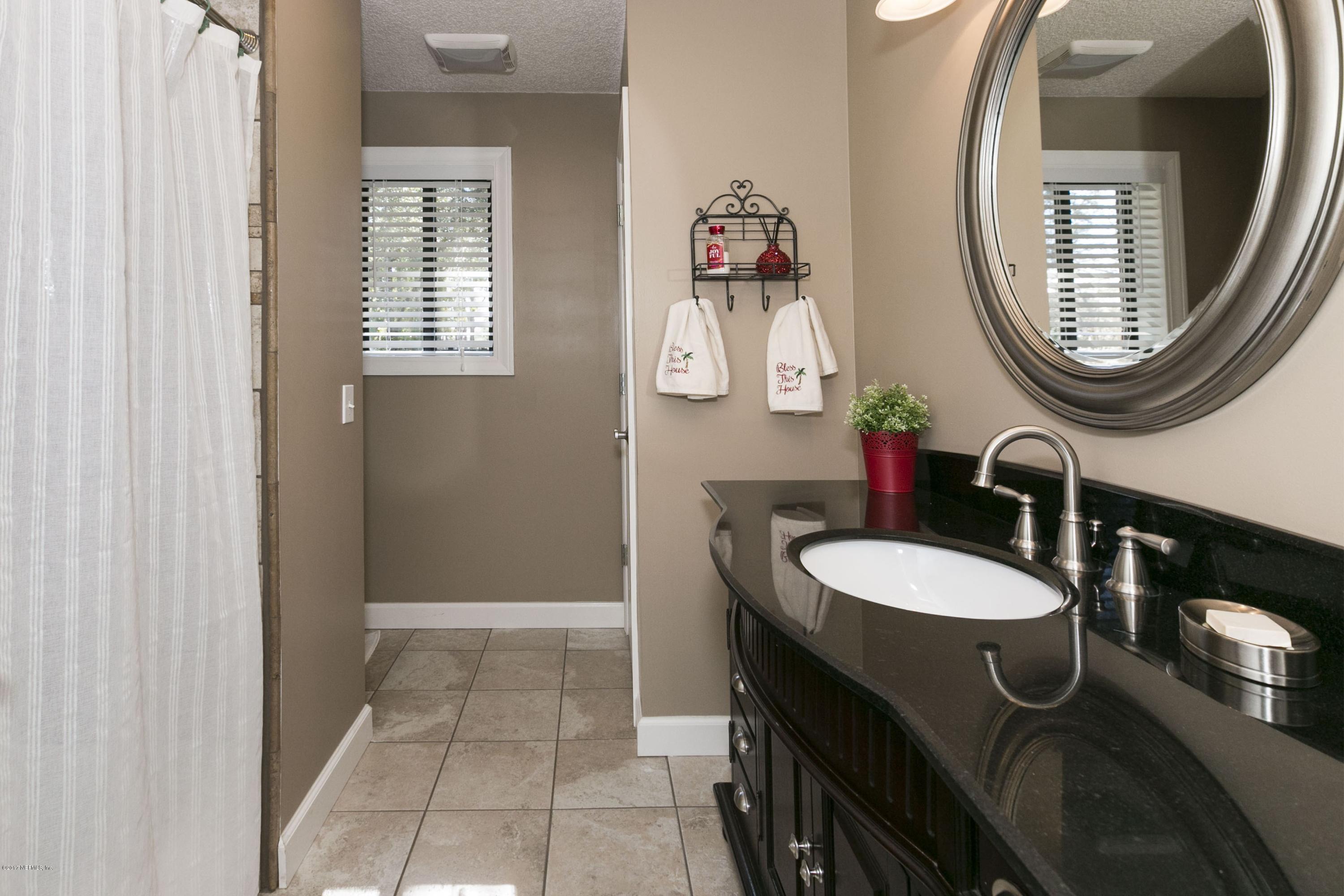 166 Wesley Road Green Cove Springs, FL 32043 - Photo 16 of 26 Bathroom