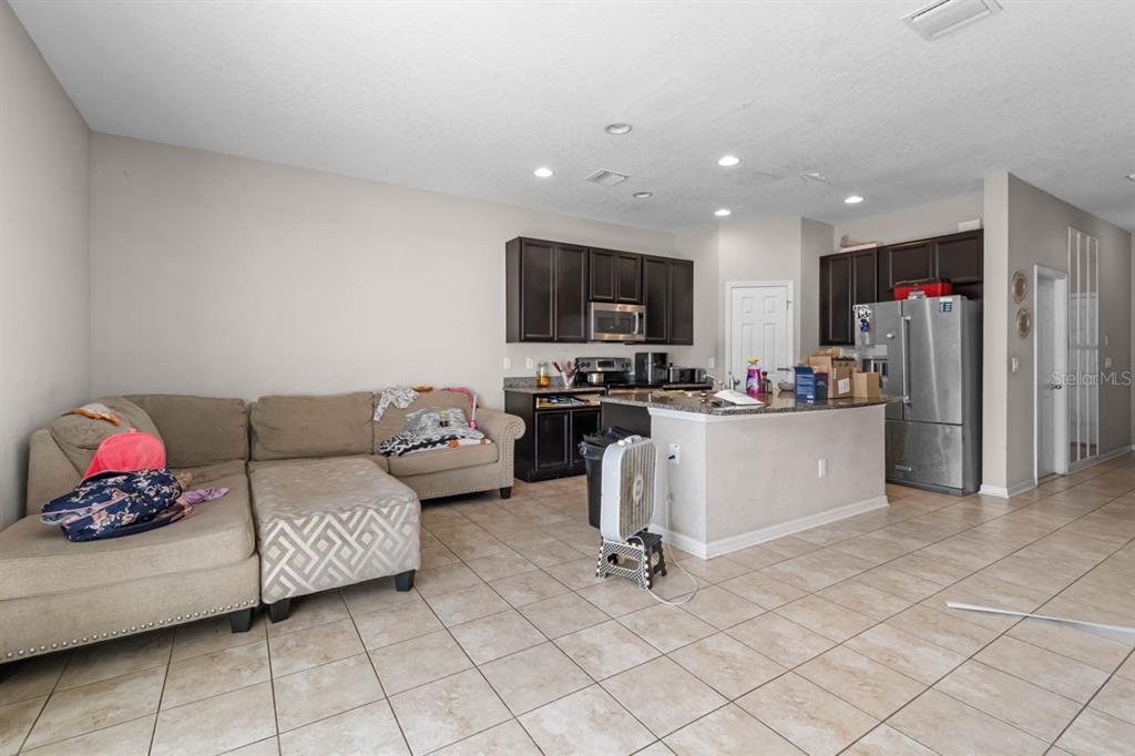 7060 Towne Lake Road Riverview, FL 33578 - Photo 12 of 21