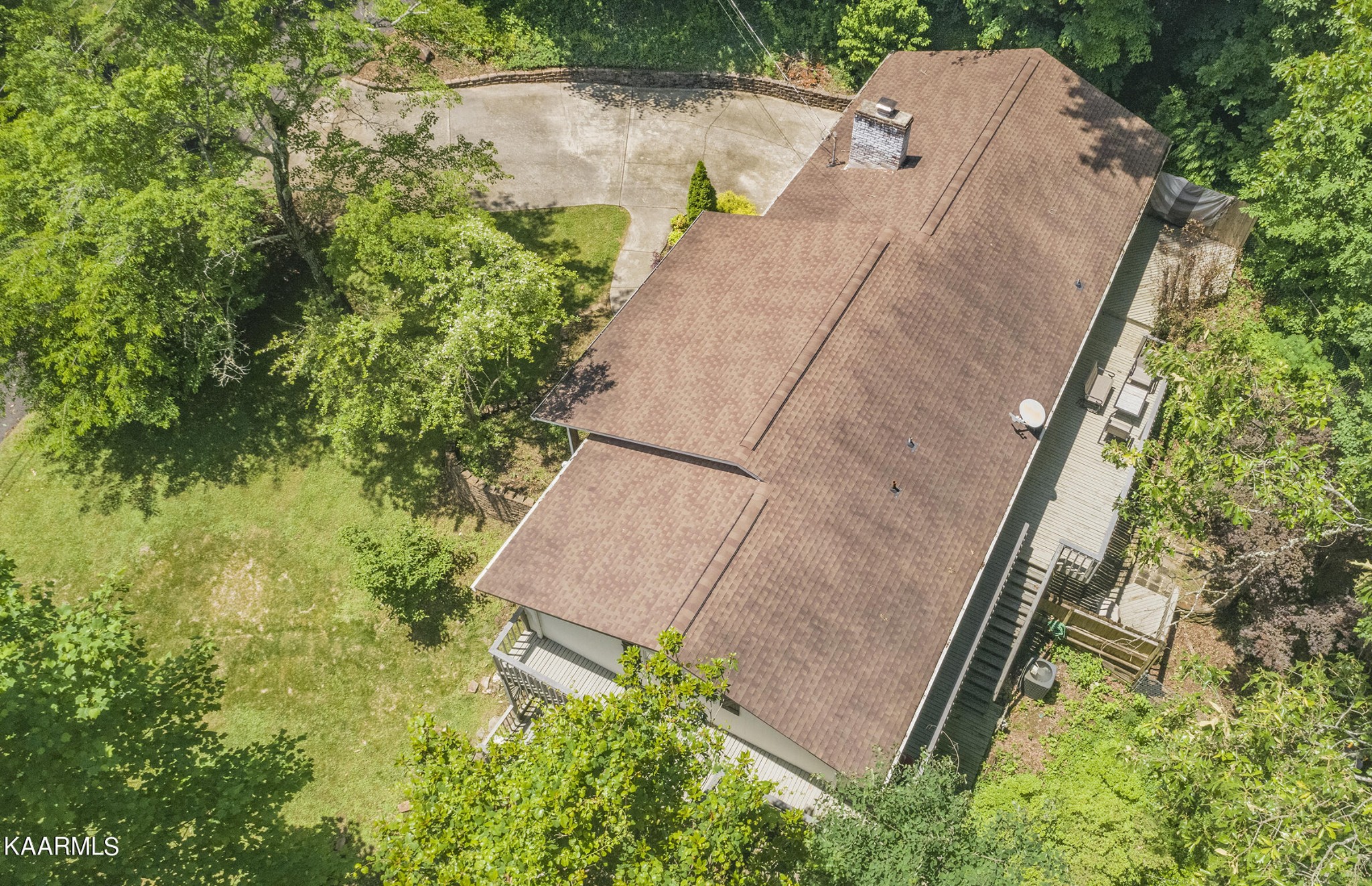 106 Netherlands Road Oak Ridge, TN 37830 - Photo 6 of 38 Gallery Image 6