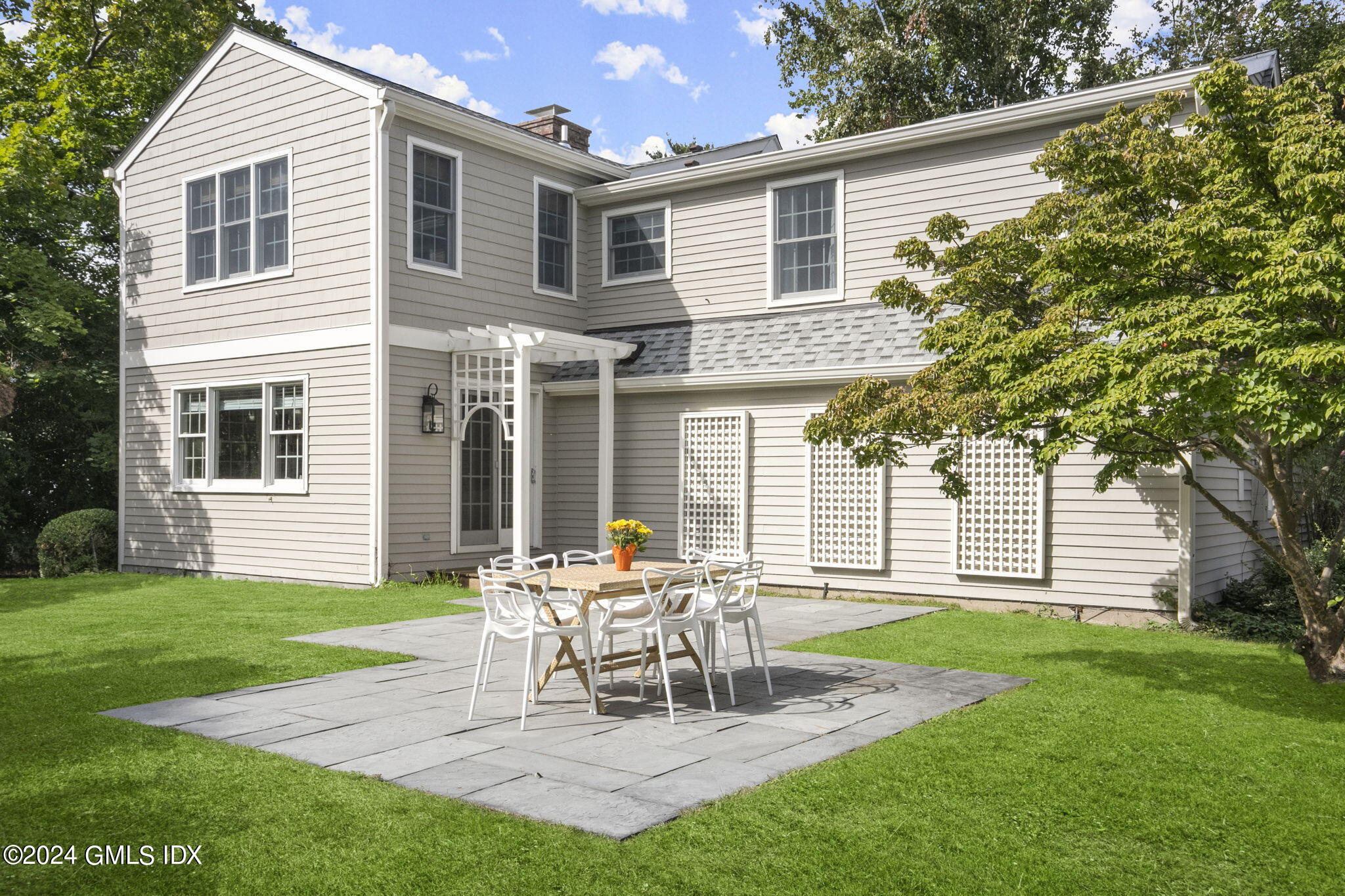 40 Eureka Terrace Stamford, CT 06902 - Photo 26 of 28 a view of a house with a backyard