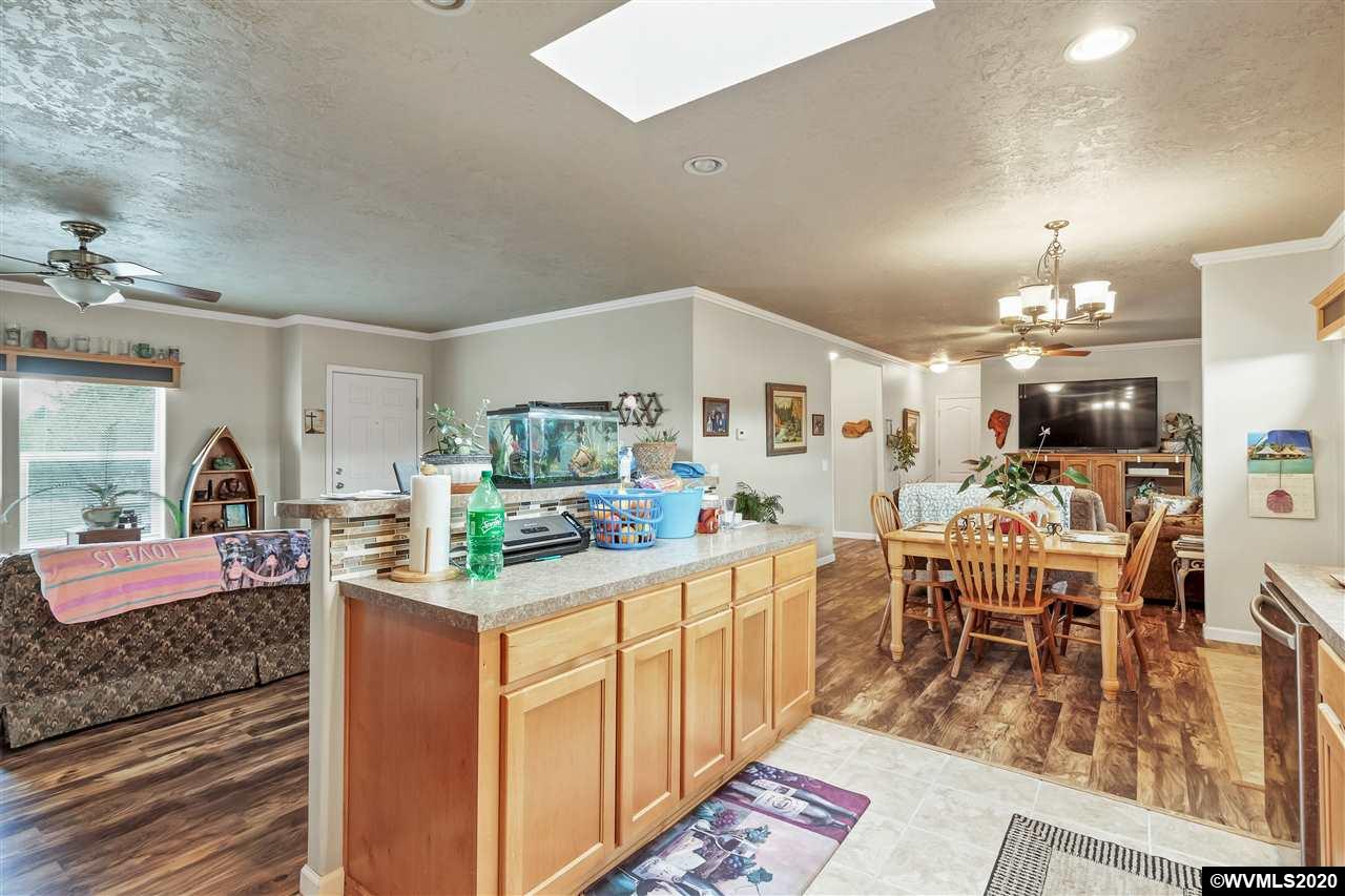 9613 Wells Landing Road Independence, OR 97351 - Photo 11 of 22 Gallery Image 11