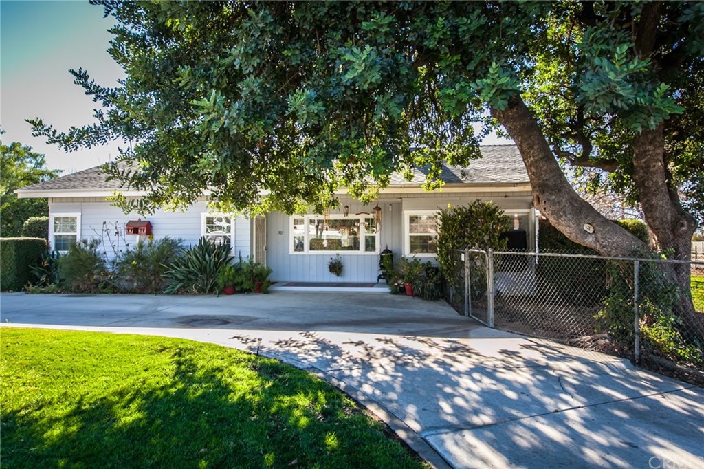305 East County Line Road Calimesa, CA 92320 - Photo 1 of 1